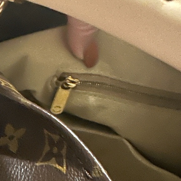 Louis Vuitton Artsy - Picture 8 of 16